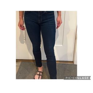 American Eagle Super Hi-Rise Denim, size 2 short